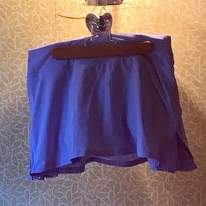 Lululemon size 8 running skirt